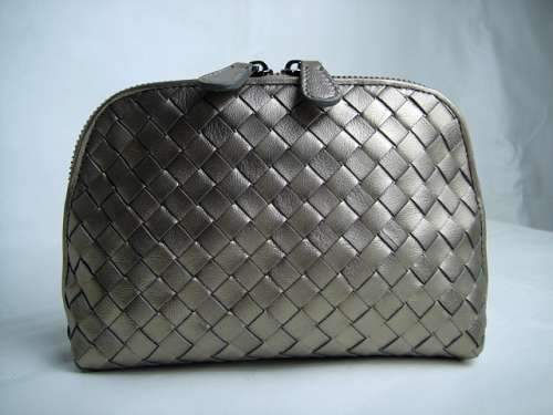 Bottega Veneta soft Lambskin Make Up Case 6495 silver